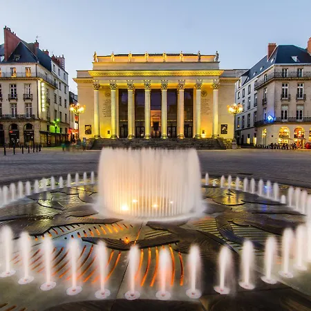 La Pérouse 4* Nantes