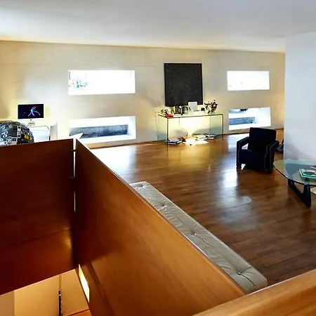Otel La Perouse 4*
