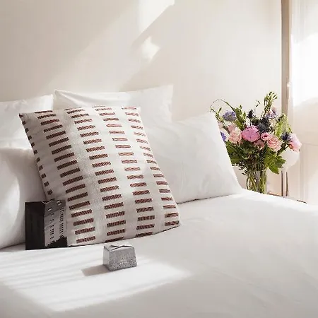 La Perouse 4* Nantes