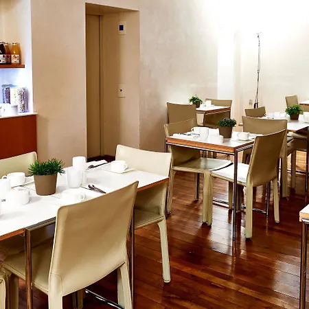 La Pérouse Hotel 4*