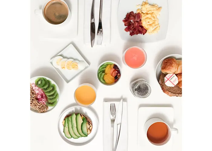 ラ ペルーズ ホテル 4*