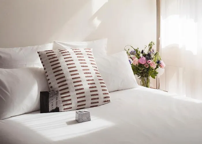 La Perouse 4* Nantes