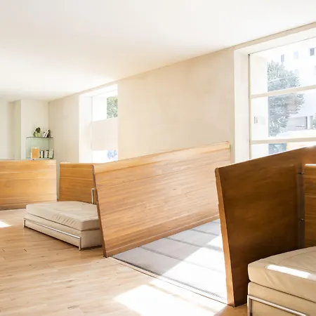 La Pérouse Hotel 4*
